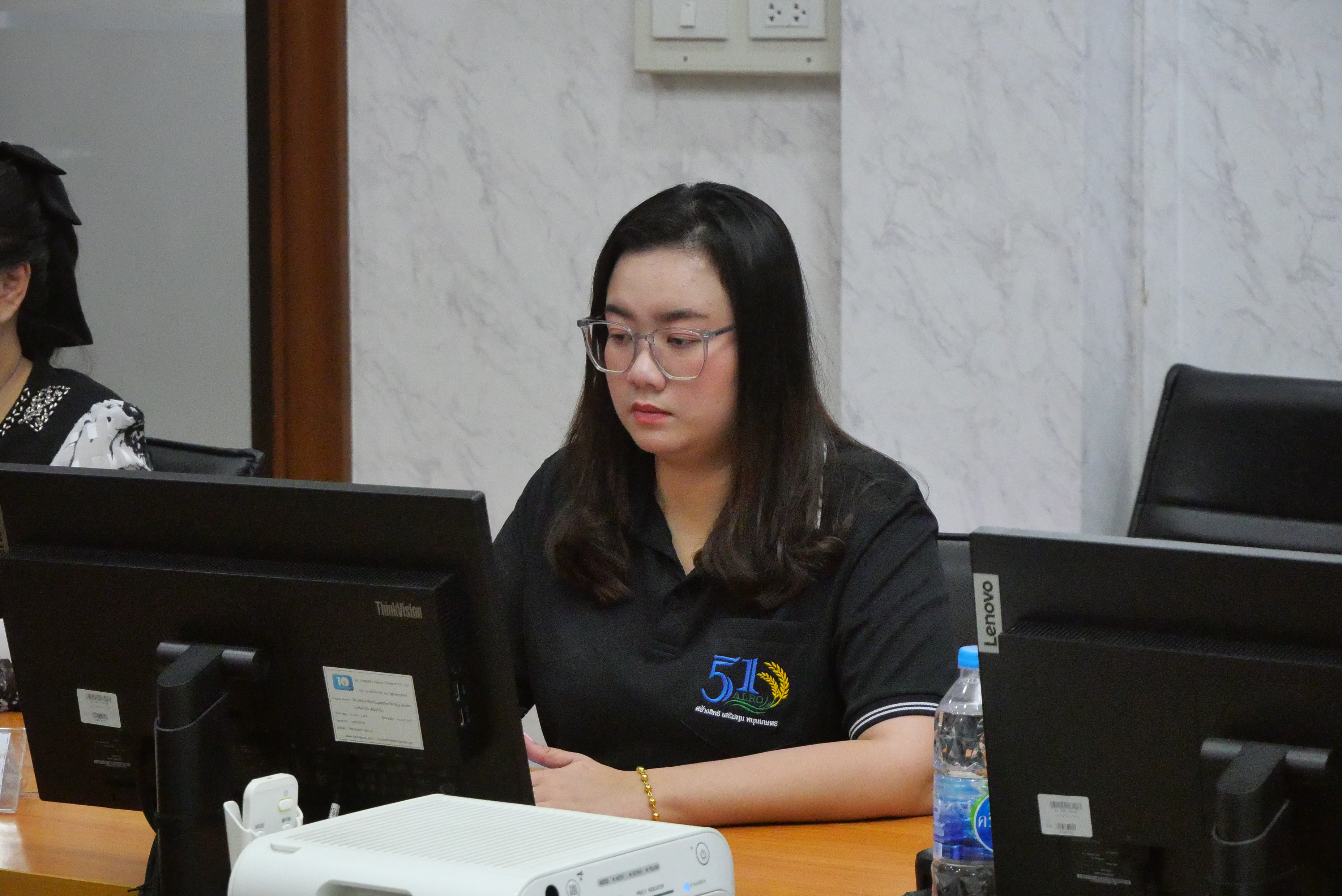 title - การประชุมซักซ้อมความเข้าใจ หลักเกณฑ์และวิธีการประเมินผลการปฏิบัติราชการและการเลื่อนเงินเดือนข้าราชการ พนักงานราชการ และลูกจ้างประจำ ของ ส.ป.ก. ครั้งที่ 2 ประจำปีงบประมาณ พ.ศ. 2569